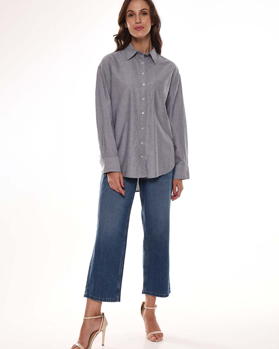 Avery Grey Oxford Cotton Oversized Shirt for Women - Brussels Fit from GAZILLION - Standing Stylised Look