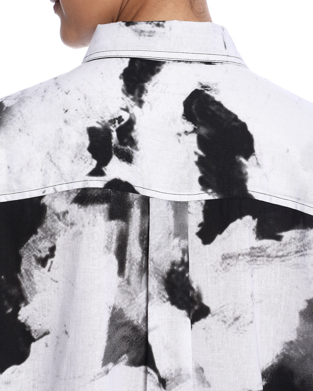 Benna Black & White Floral Print Viscose Linen Oversized Shirt for Women - Brussels Fit from GAZILLION - Back Detail