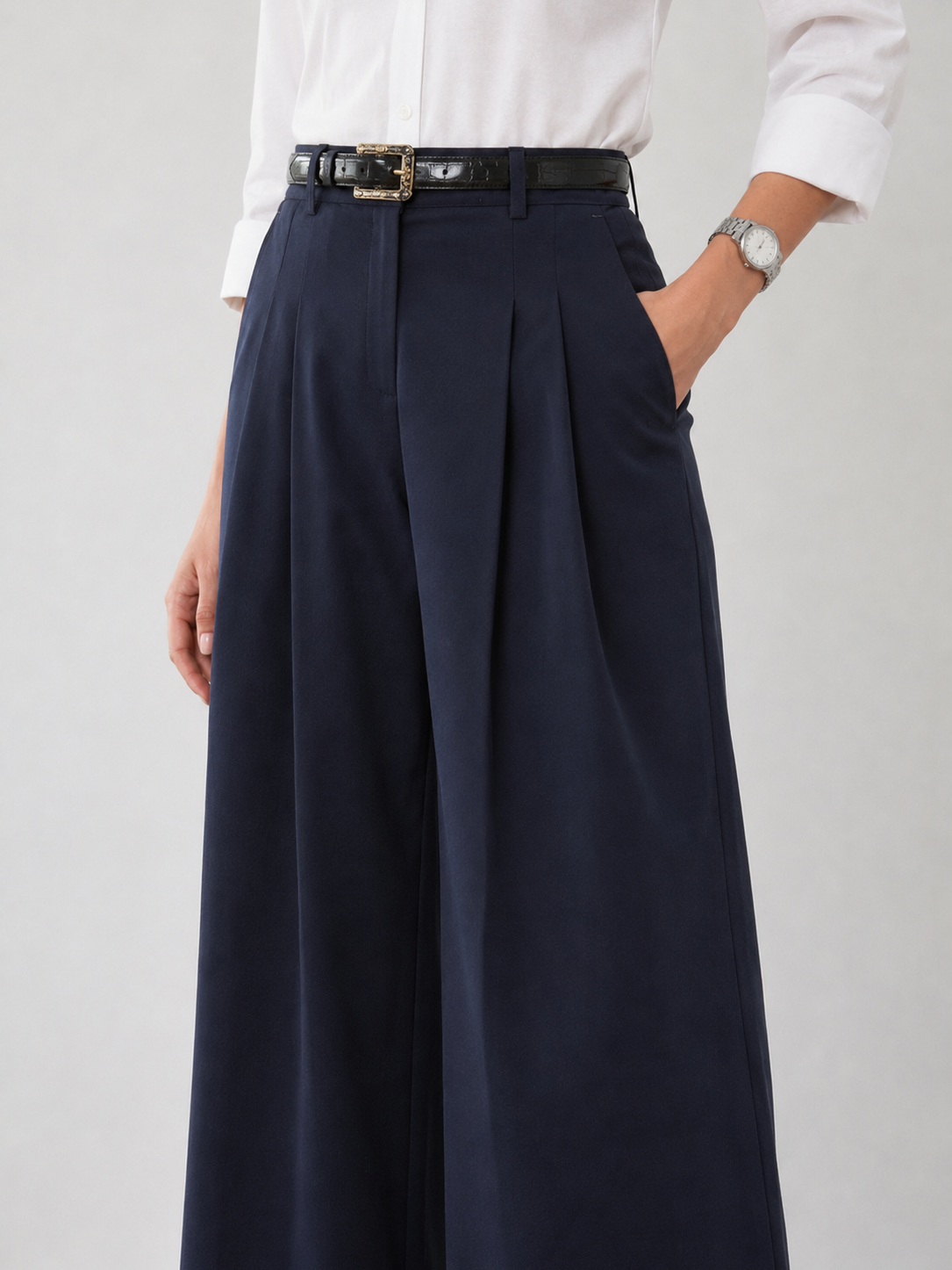 frida-pleated-black Navy