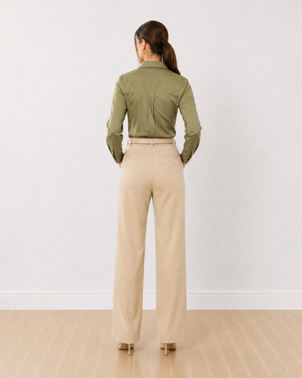Anna khakhi beige cotton poplin shirt back view with the 2 back darts