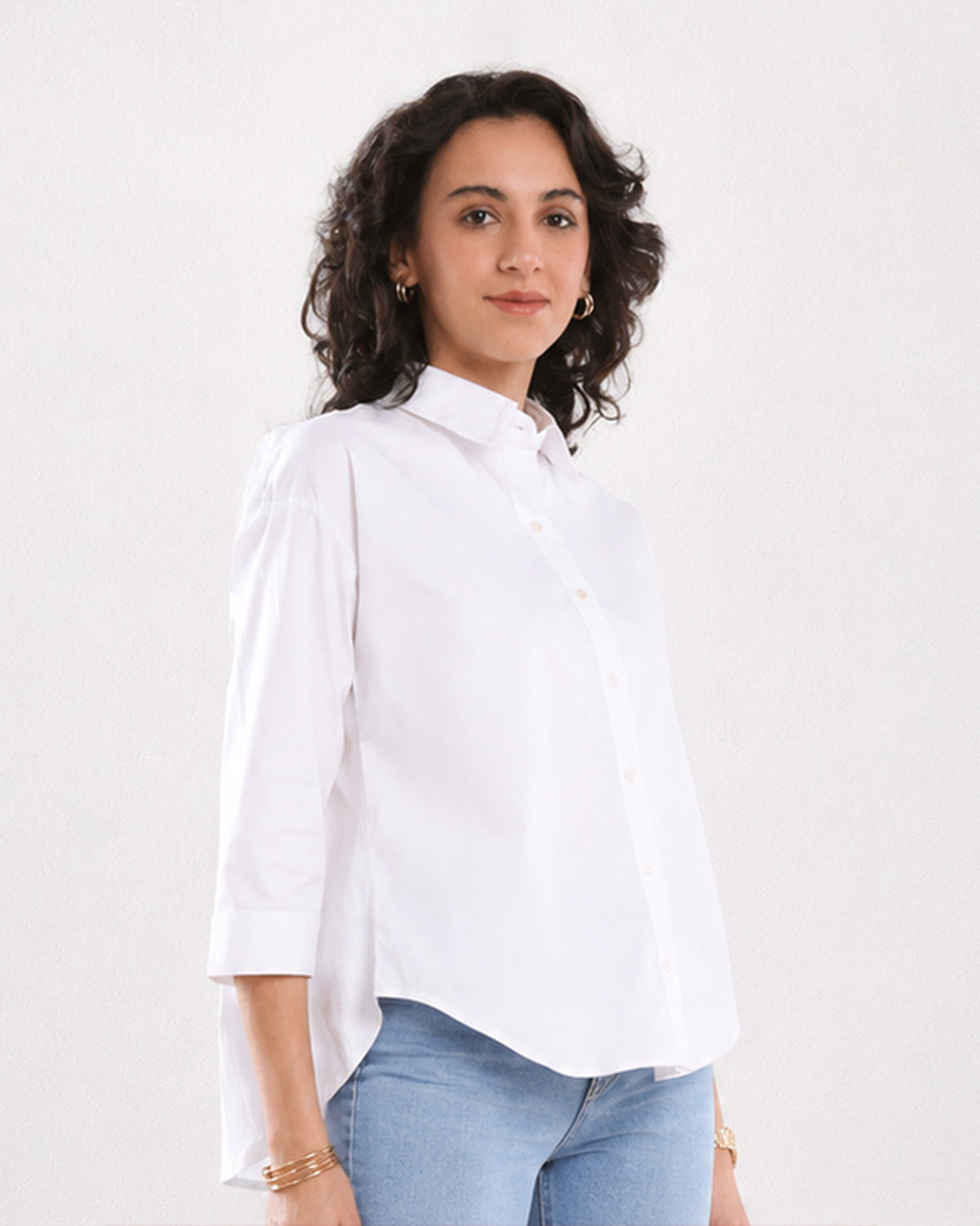 Elizabeth white cotton shirt with a boxy fit and 3/4 sleeves, front view