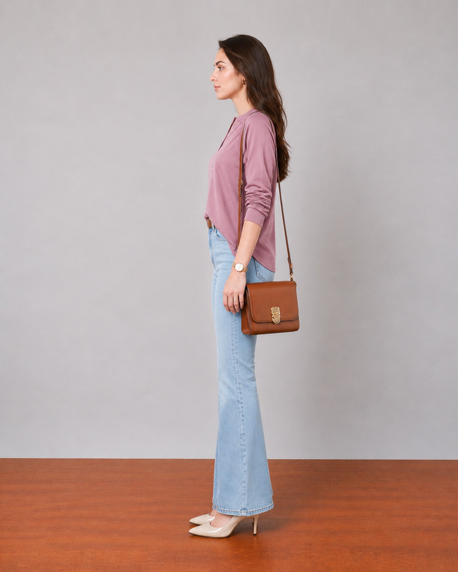 Gemini rose pink breathable linen tunic top, side profile showing the curved side-split hem