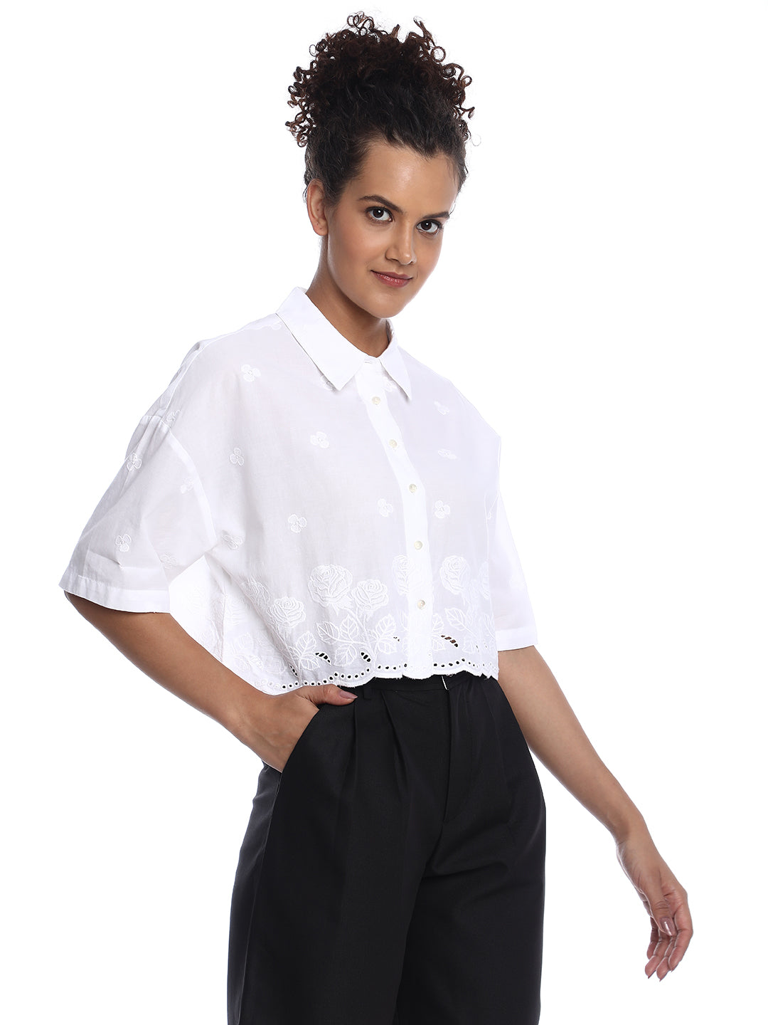 Girl Wearing White Schiffli Boxy Cropped Shirt of Budapest Fit from GAZILLION