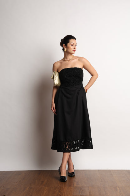 Here Lace Strapless Dress