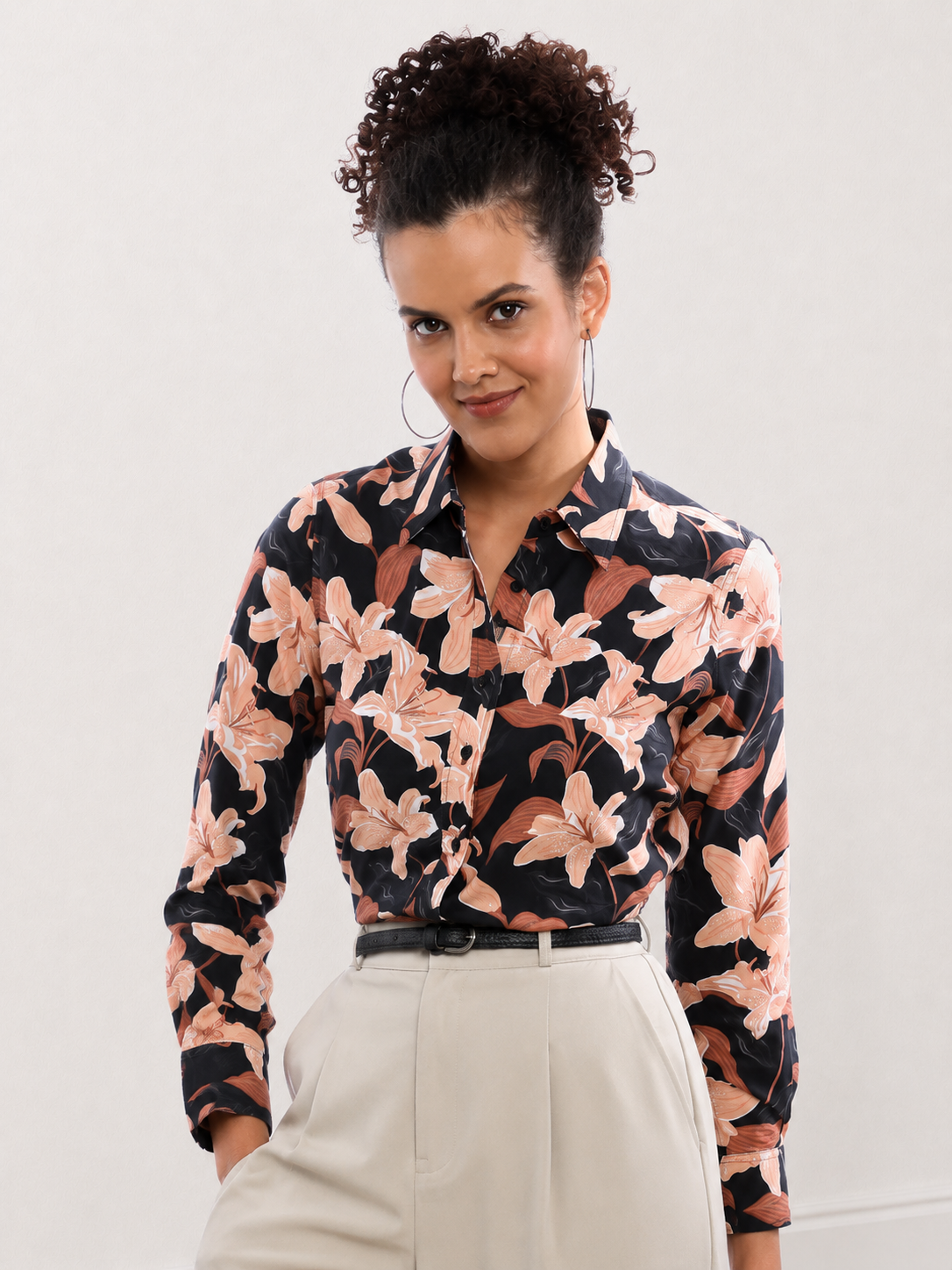 bethany Black & Beige