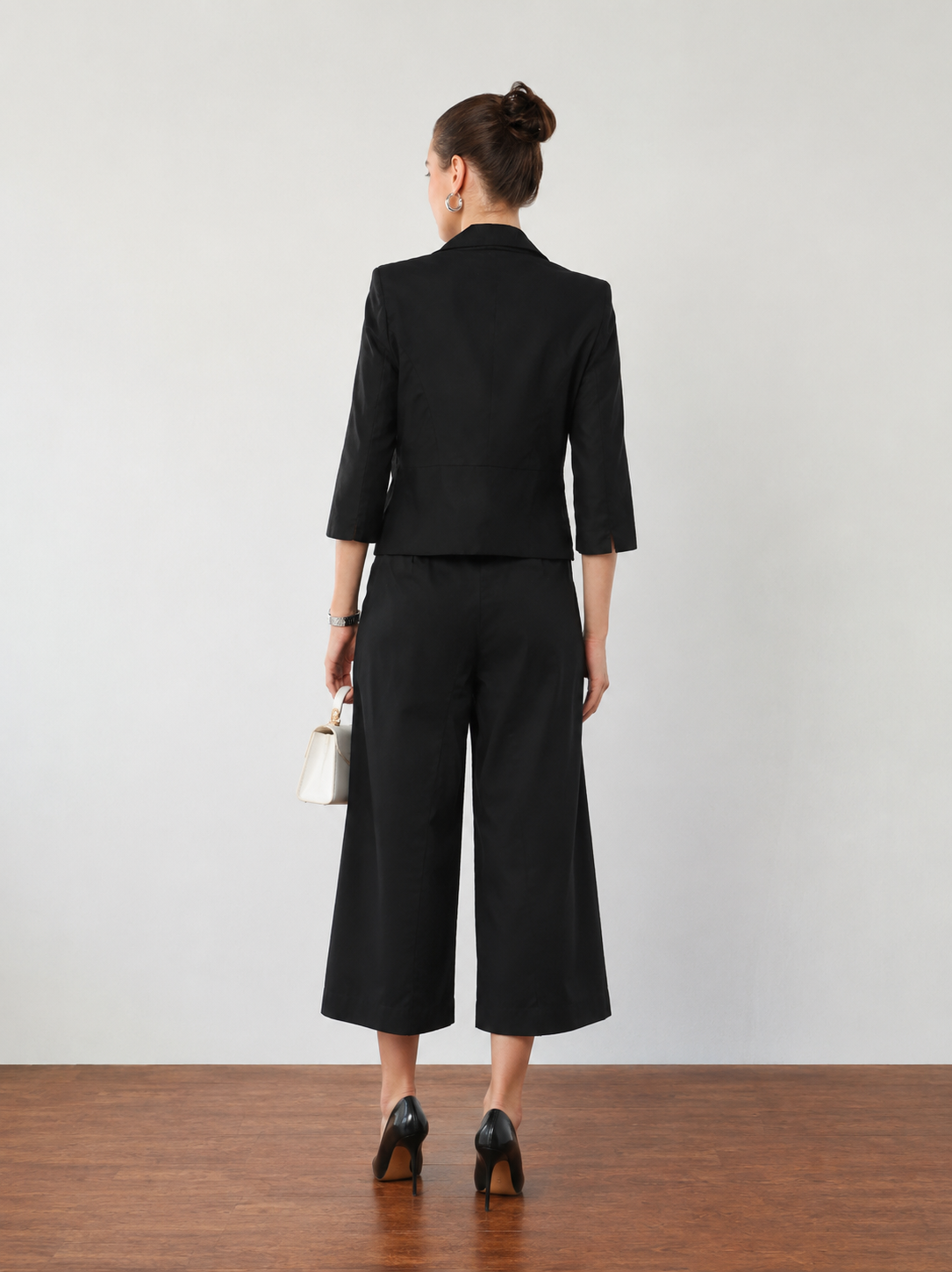 faith-cropped-blazer-beige Black