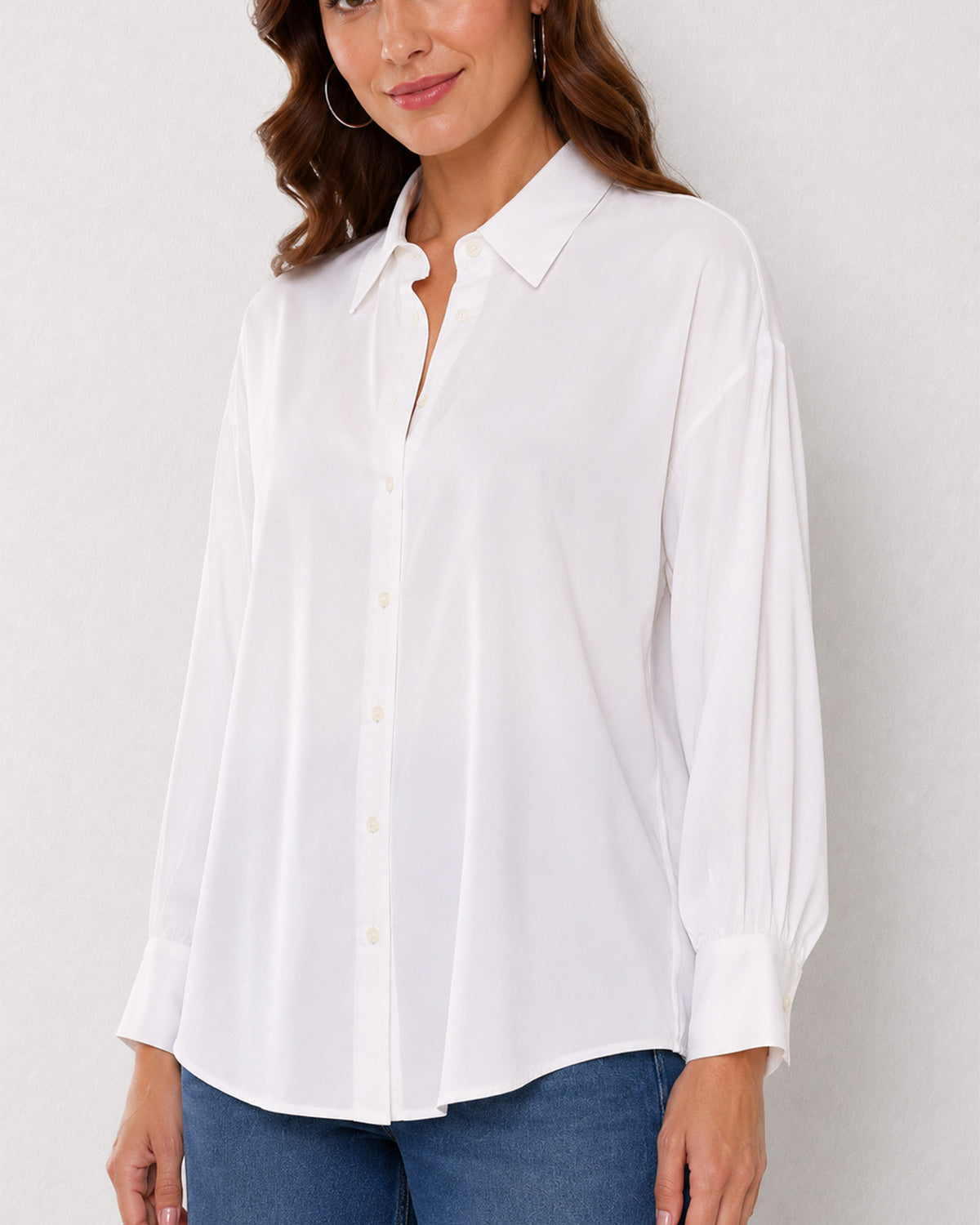 Angel white viscose shirt waist up front with the drop shoulder and curved hem