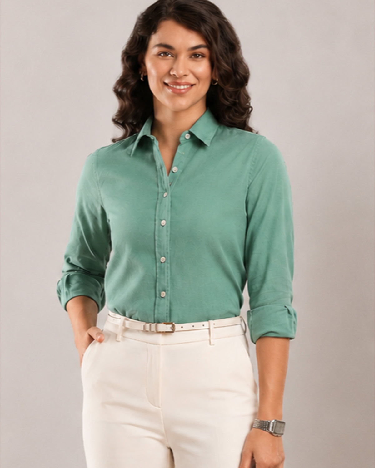 Dora emerald green cotton linen shirt detail, pointed collar and hidden dignity buttons
